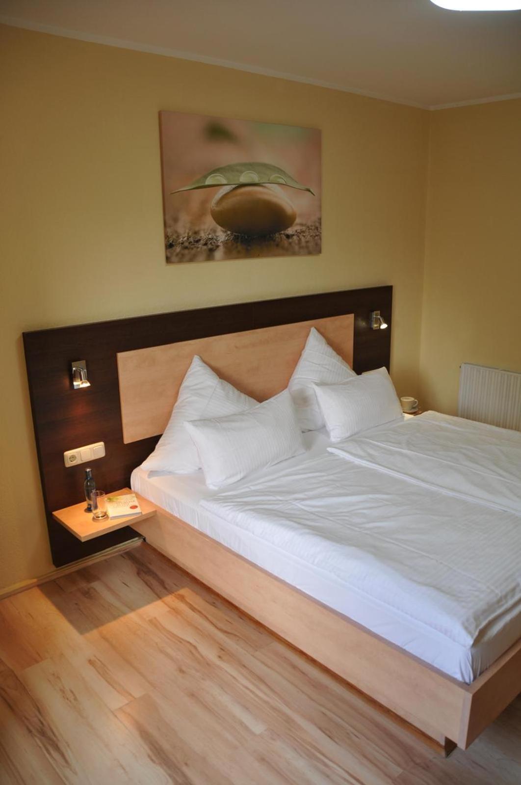 Hotel Waldesruh Mühltal Esterno foto