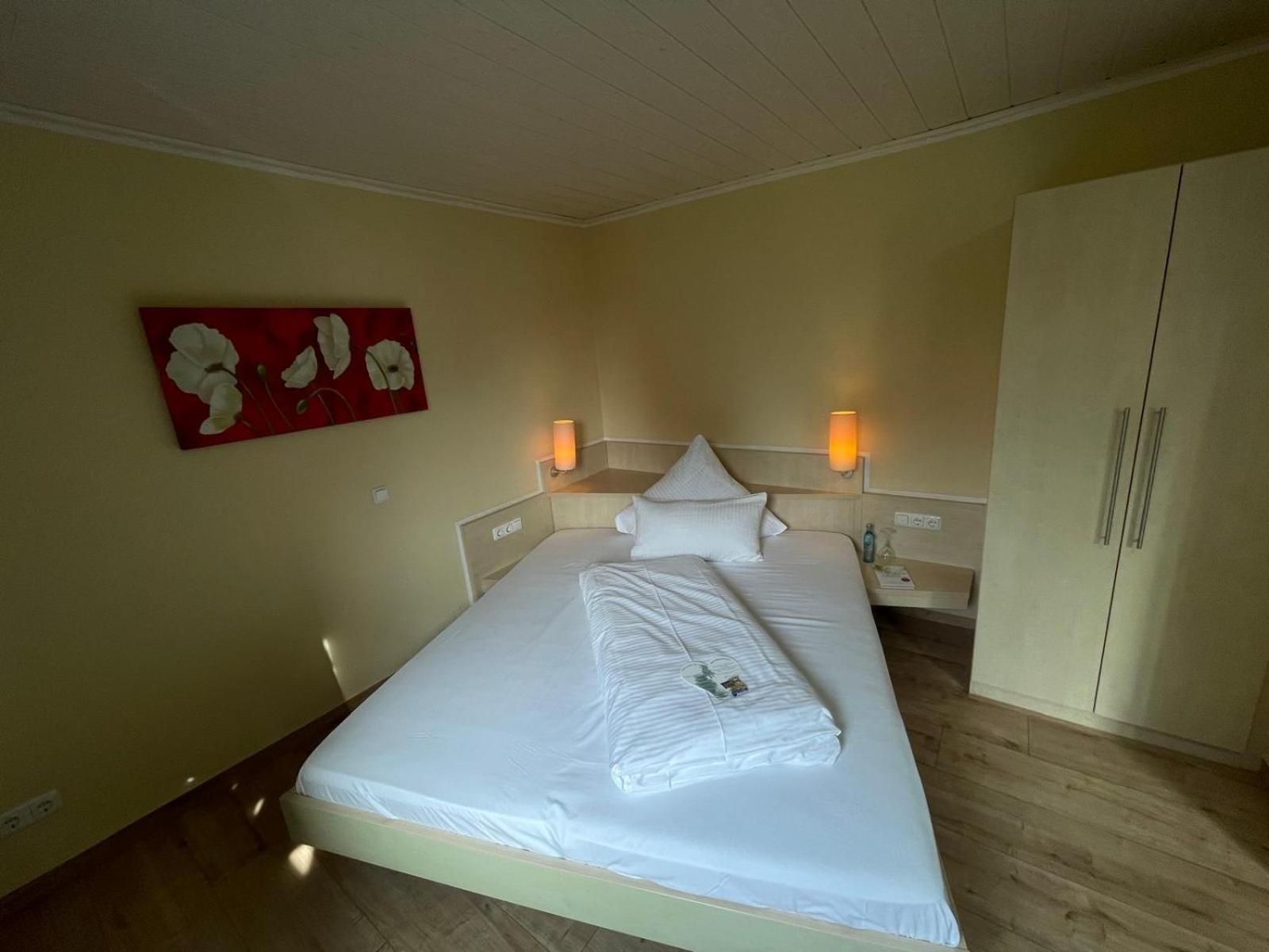Hotel Waldesruh Mühltal Esterno foto